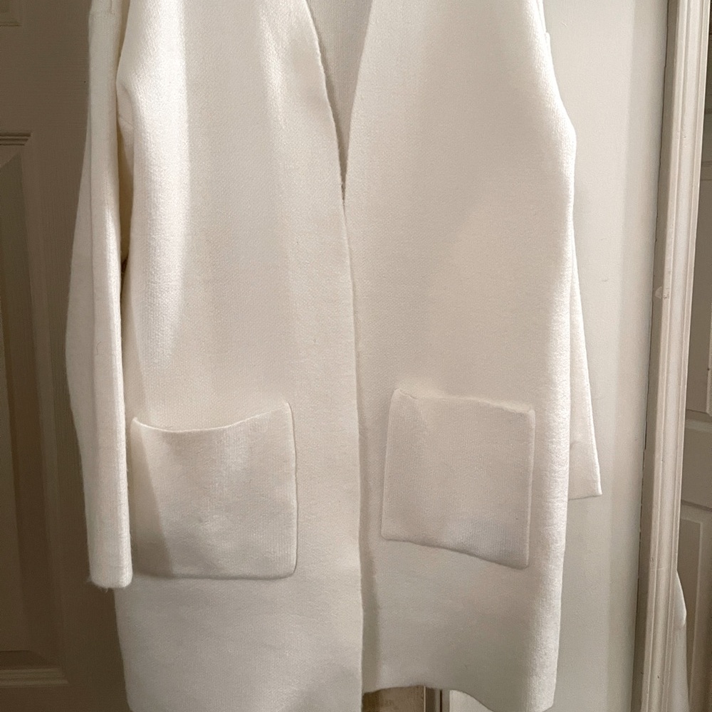 Womens Off White Sweater Cardigan Size M.  Worn once.